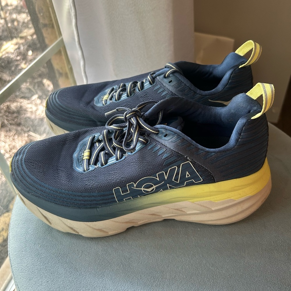 Women’s Hoka bondi 6